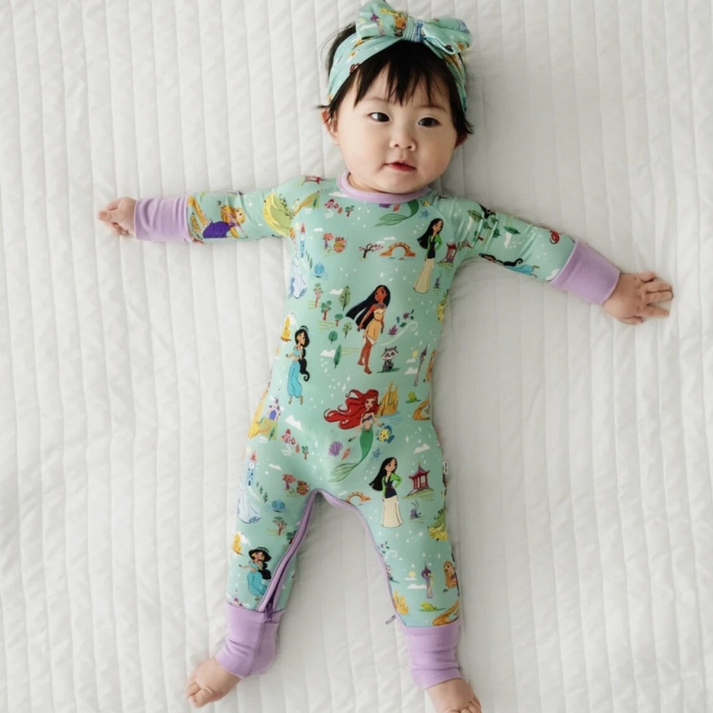 Little Sleepies Disney Princess Dreams - Crescent Zippy